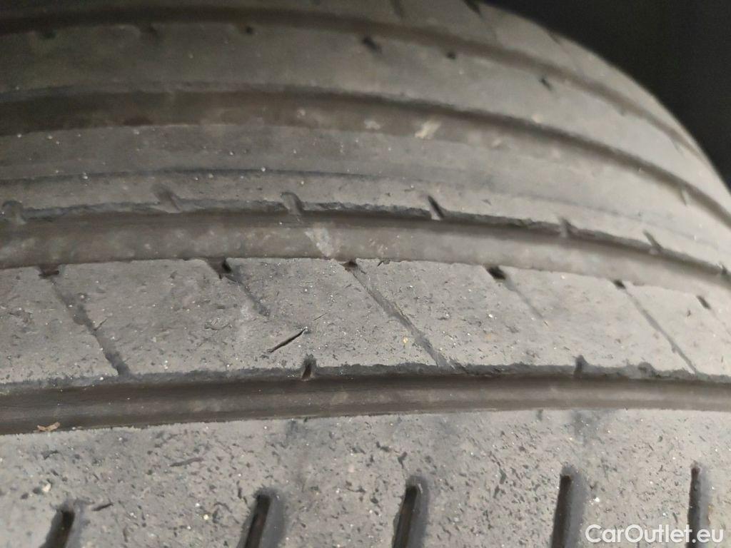 Bmw  Serie 3 BMW 3 Reeks Berline 320e (150 kW) 4d #15