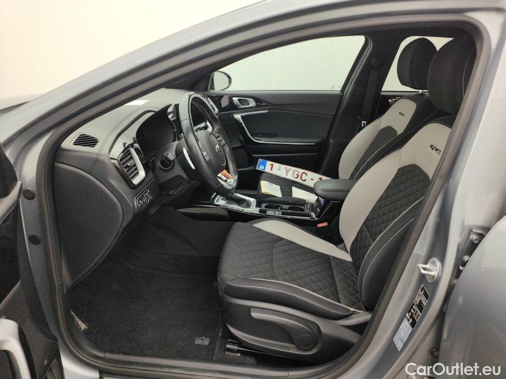 KIA  Cee'd KIA  Sportswagon GT Line 1.6 CRDi 136 DCT ISG 5d #3