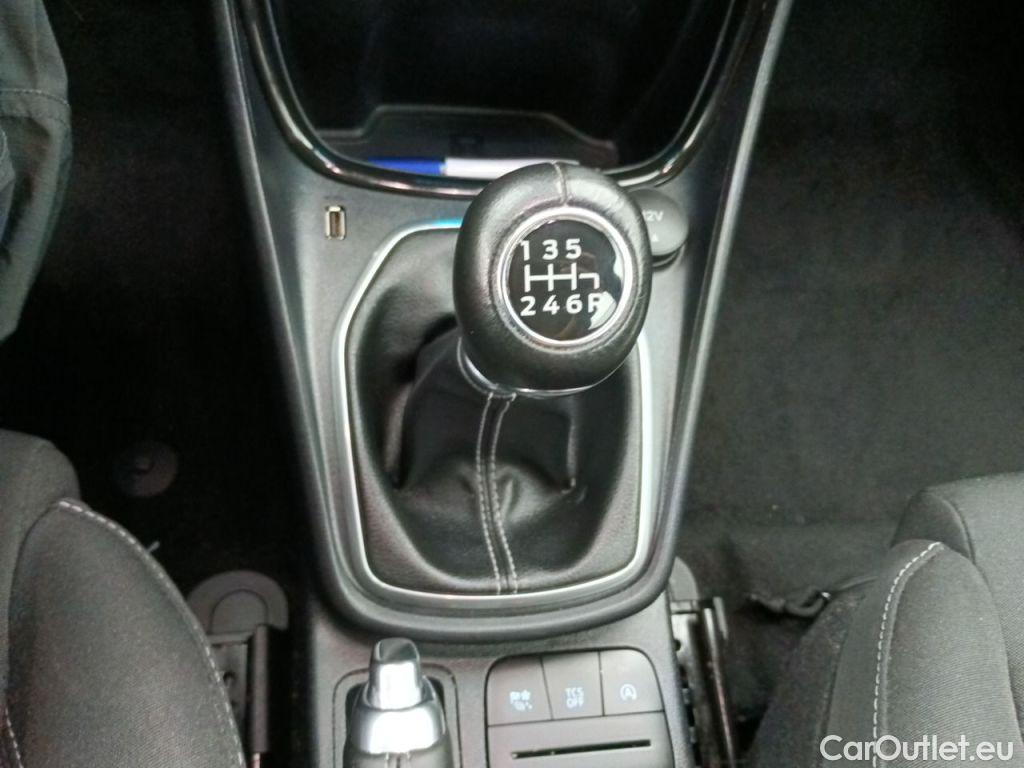 Ford  Puma Ford  1.0i Ecoboost mHEV 92kW Titanium 5d #22