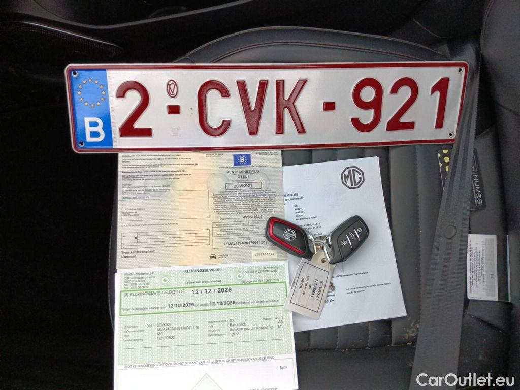 MG  EHS MG  1.5T Luxury 5d #4