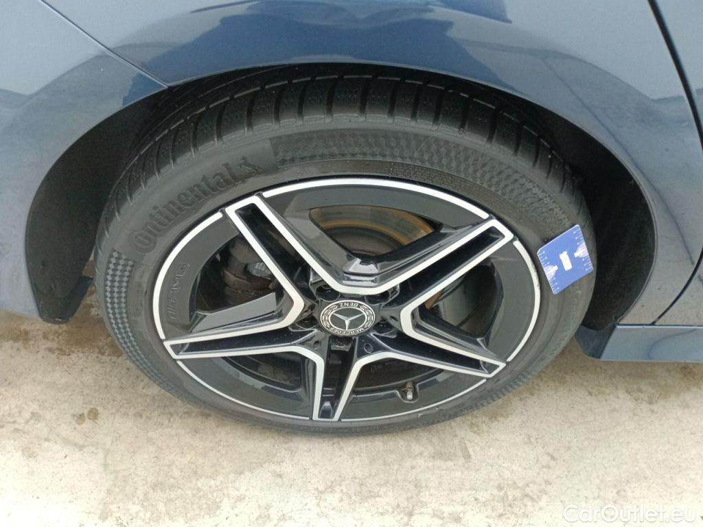 Mercedes  CLA-Klasse MERCEDES CLASSE CLA SHOOTING BREAK DIESEL (X118) CLA 180 d Business Solution 5d #18