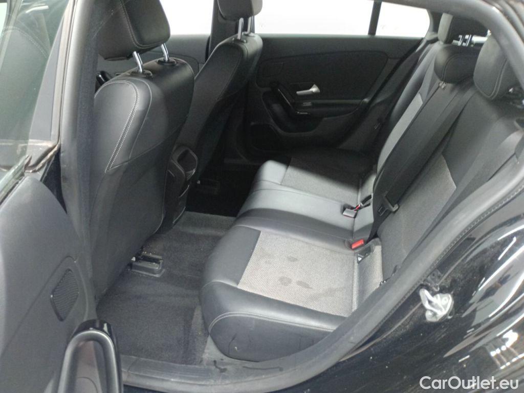 Mercedes  CLA-Klasse Mercedes-Benz CLA Shooting Brake CLA 180 d Aut. 5d #10