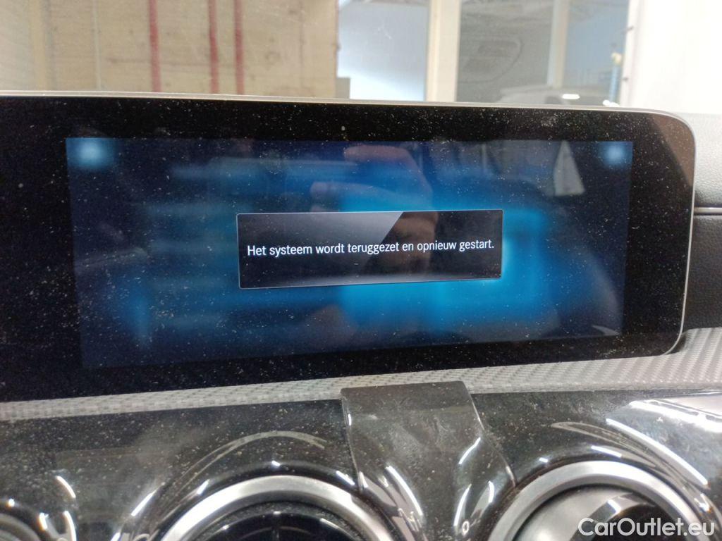 Mercedes  CLA-Klasse Mercedes-Benz CLA Shooting Brake CLA 180 d Aut. 5d #16