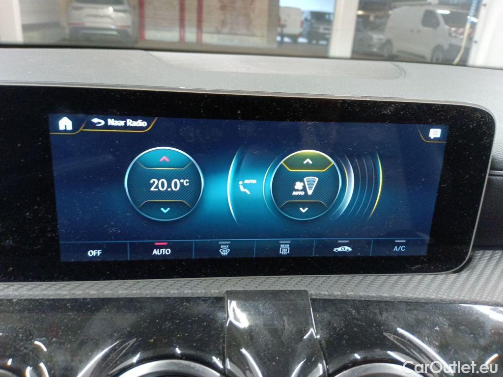 Mercedes  CLA-Klasse Mercedes-Benz CLA Shooting Brake CLA 180 d Aut. 5d #31