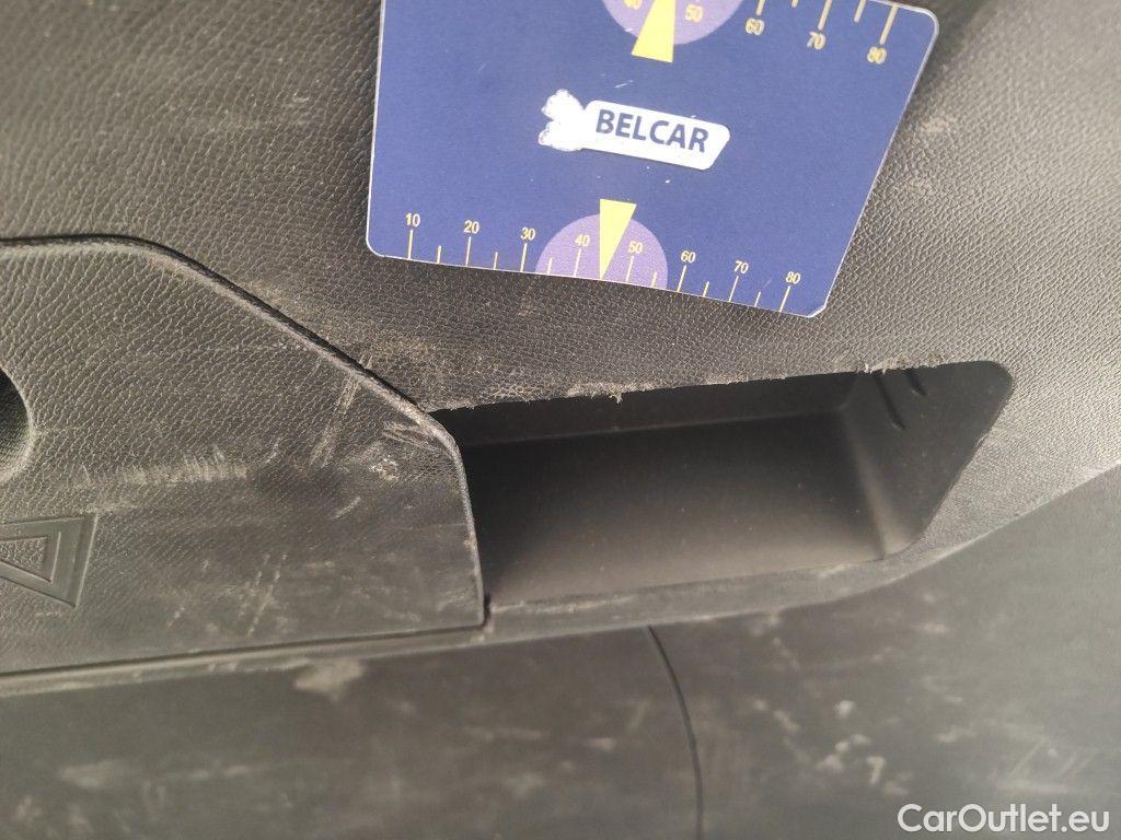 Peugeot  3008 Peugeot  1.5 BlueHDi 96kW S&S Active Pack 5d #78