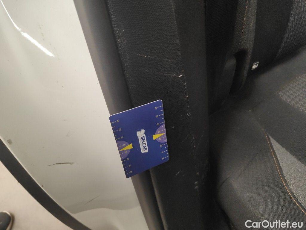 Peugeot  3008 Peugeot  1.5 BlueHDi 96kW S&S Active Pack 5d #88