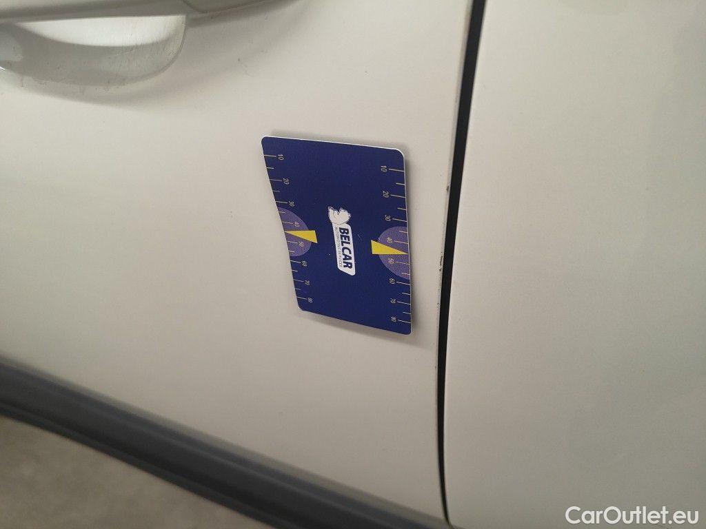 Peugeot  3008 Peugeot  1.5 BlueHDi 96kW S&S Active Pack 5d #24