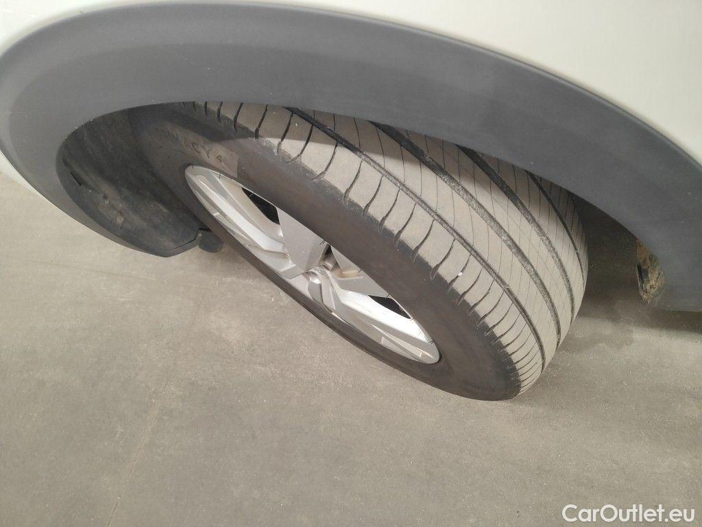 Peugeot  3008 Peugeot  1.5 BlueHDi 96kW S&S Active Pack 5d #16