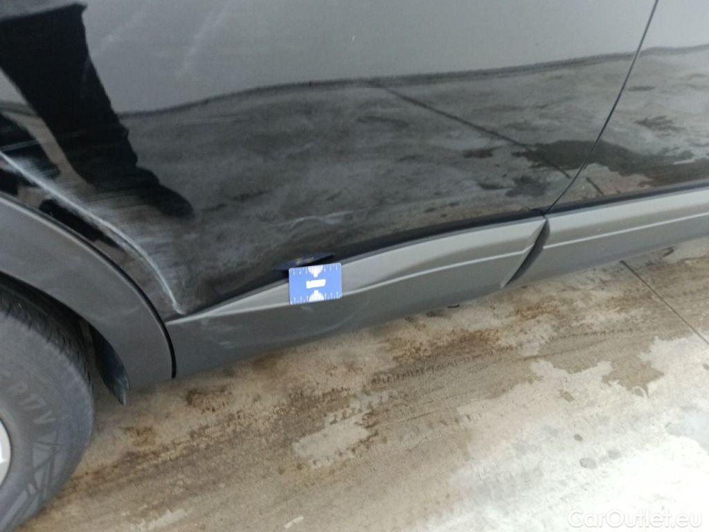 Peugeot  3008 Peugeot  1.5 BlueHDi 96kW S&S Active Pack 5d #42