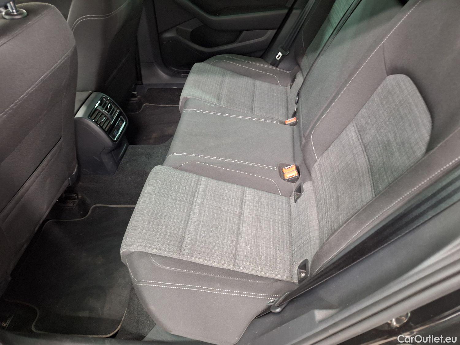  Volkswagen  Passat VW,  Variant FL'19, Volkswagen  Variant 2.0 TDI 90kW DSG Style B #18