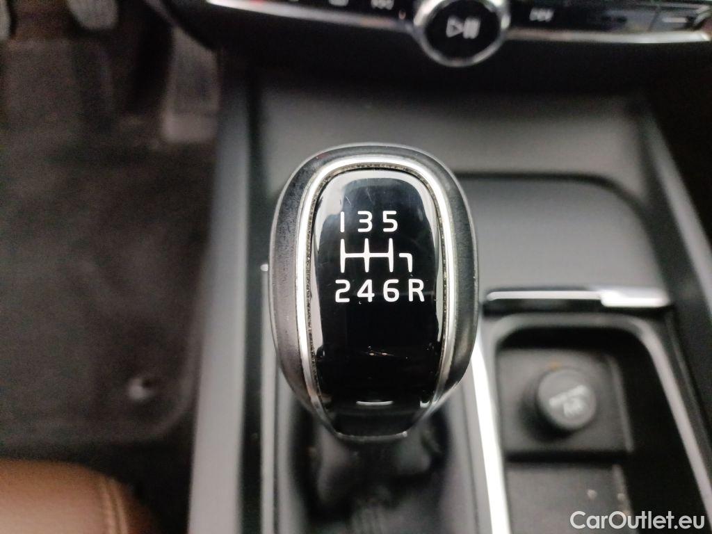 Volvo  V60 Volvo  D3 Momentum 5d #23
