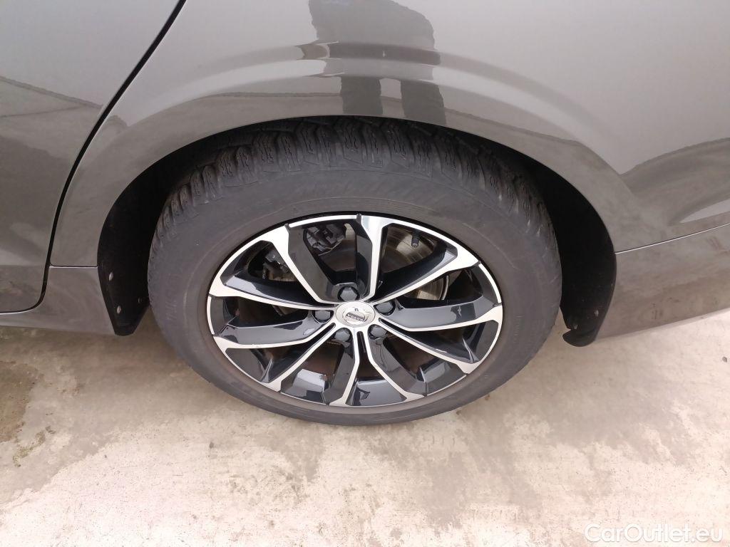 Volvo  V60 Volvo  D3 Momentum 5d #67