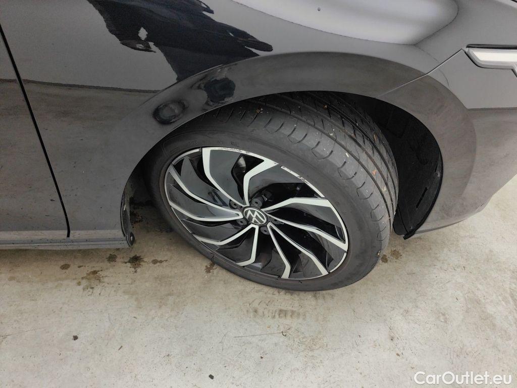 Volkswagen  Golf  Volkswagen Variant VIII 2.0 TDI 110kW DSG Life 5d #43