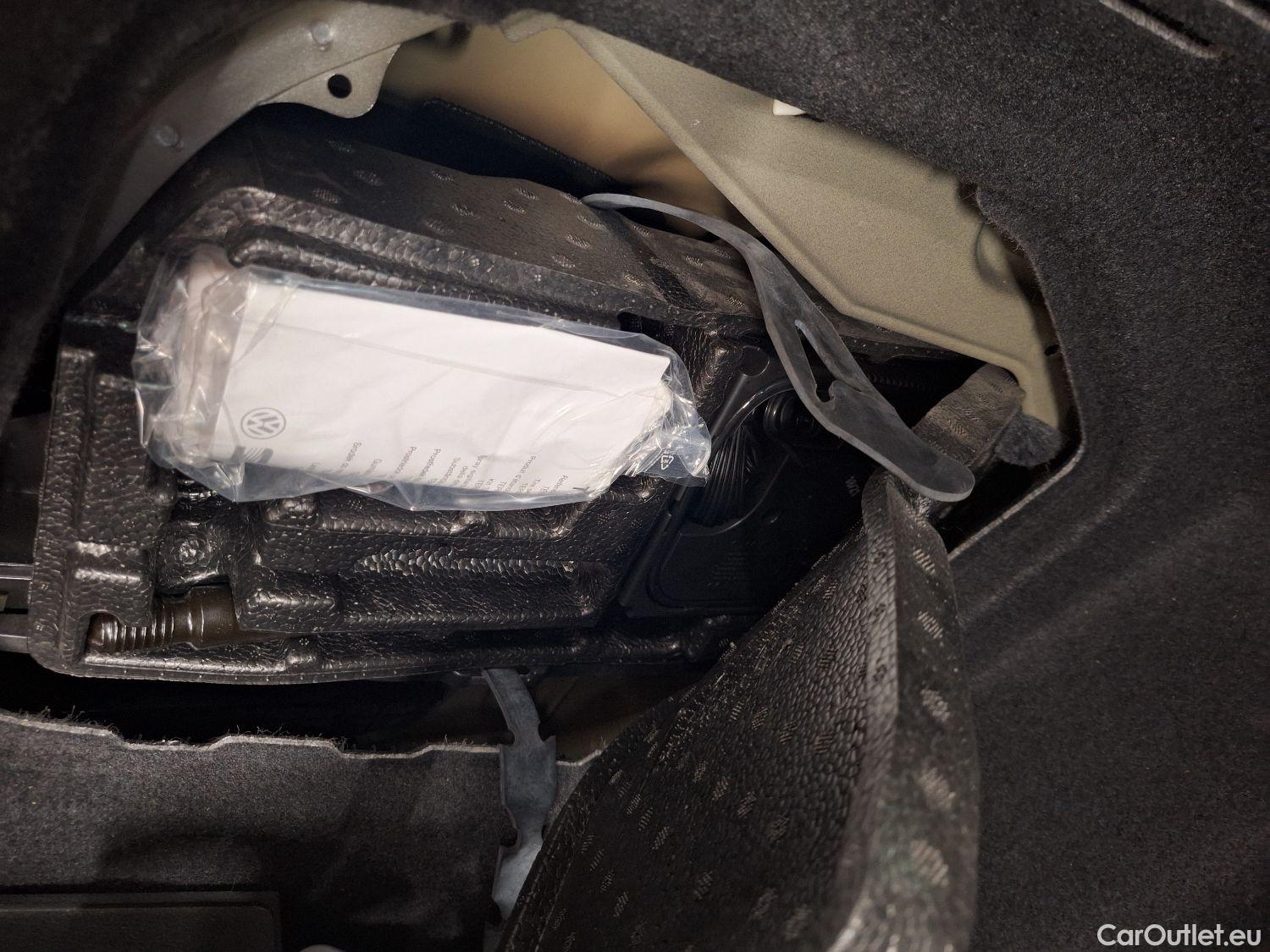 Volkswagen  Golf  VW, VIII Var '20, Volkswagen Variant VIII 2.0 TDI 85kW DSG Life #16