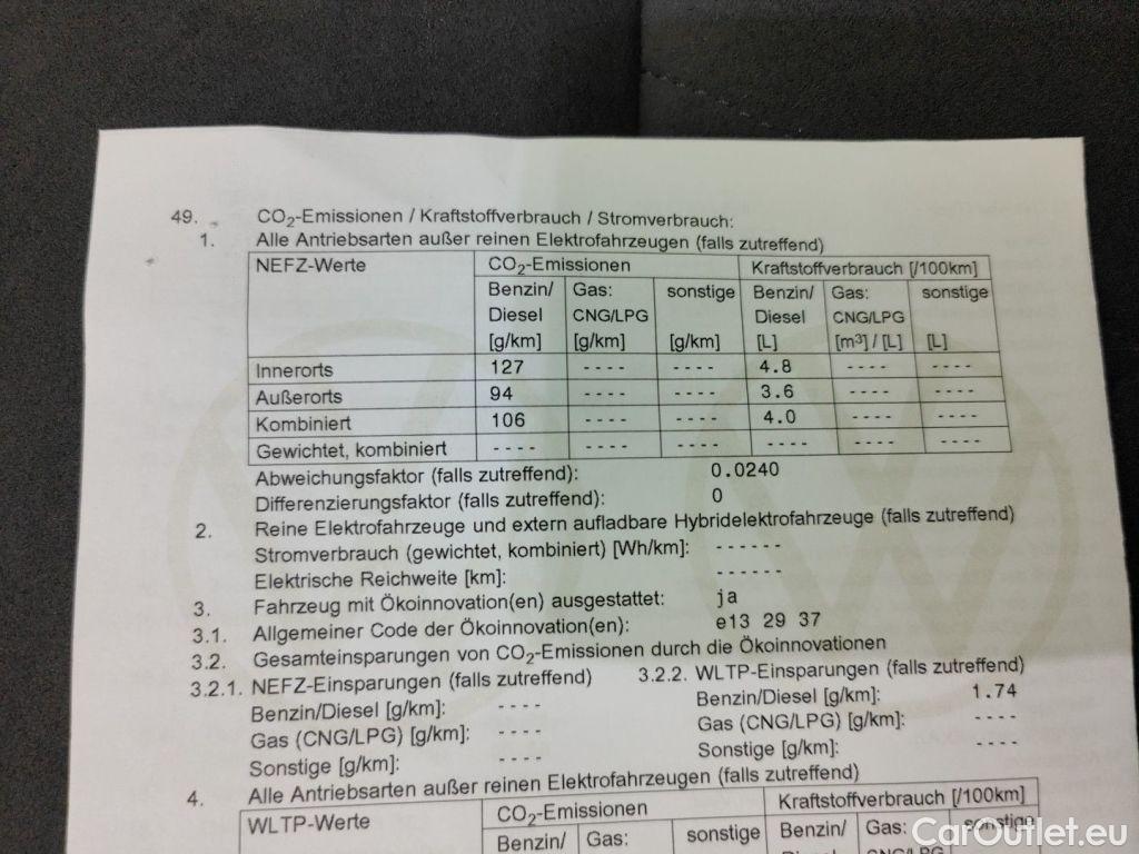 Volkswagen  Golf  Volkswagen Variant VIII 2.0 TDI 110kW DSG Life 5d #12