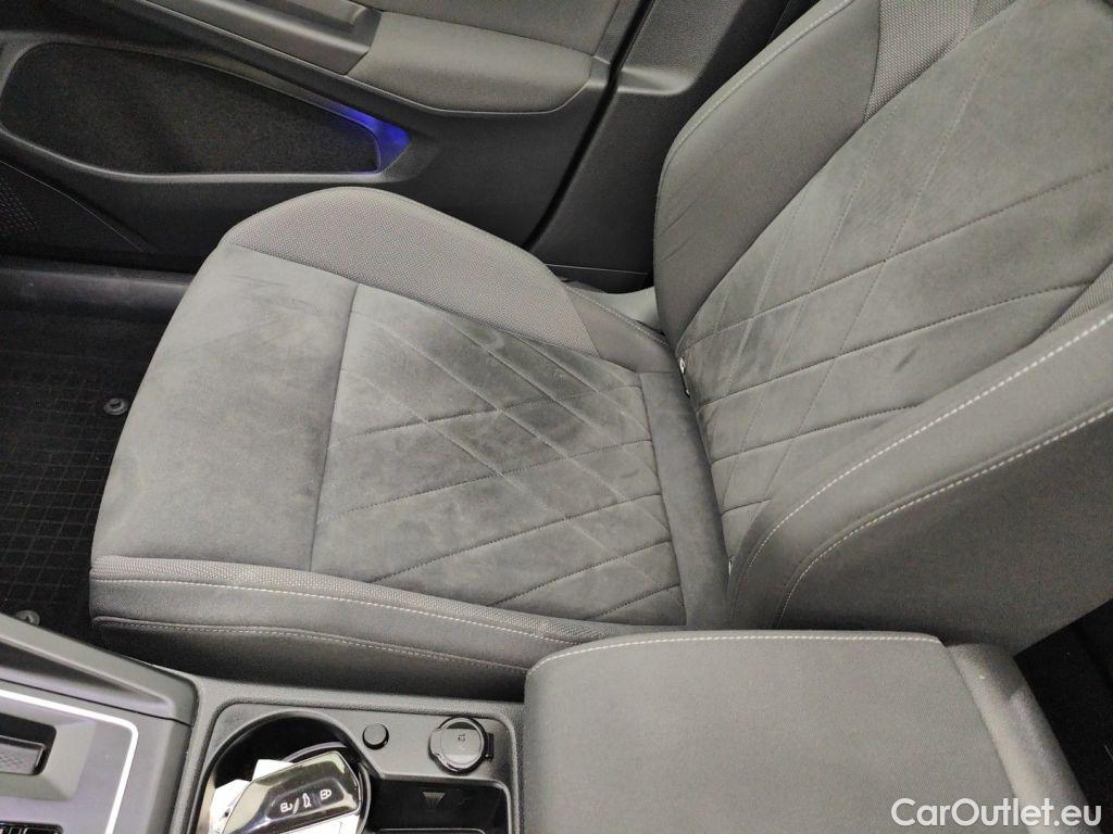 Volkswagen  Golf  Volkswagen Variant VIII 2.0 TDI 110kW DSG Life 5d #54