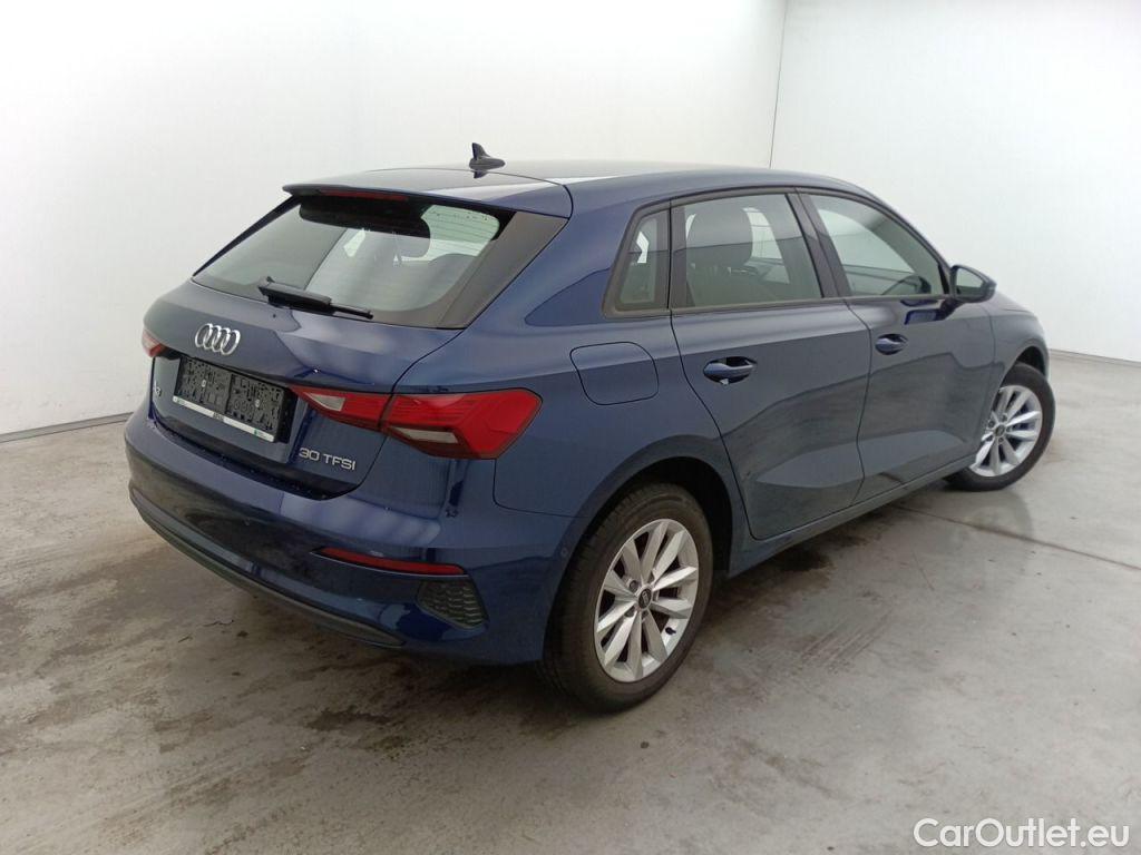 Audi  A3 Audi  Sportback 1.0 30 TFSi 81kW S tronic Attraction 5d #2