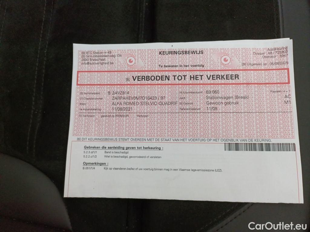 Alfa Romeo   STELVIO Alfa Romeo 2.9 Quadrifoglio 5d #19