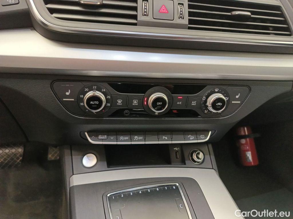 Audi  Q5 Audi  Business Edition 30 TDI 5d #37