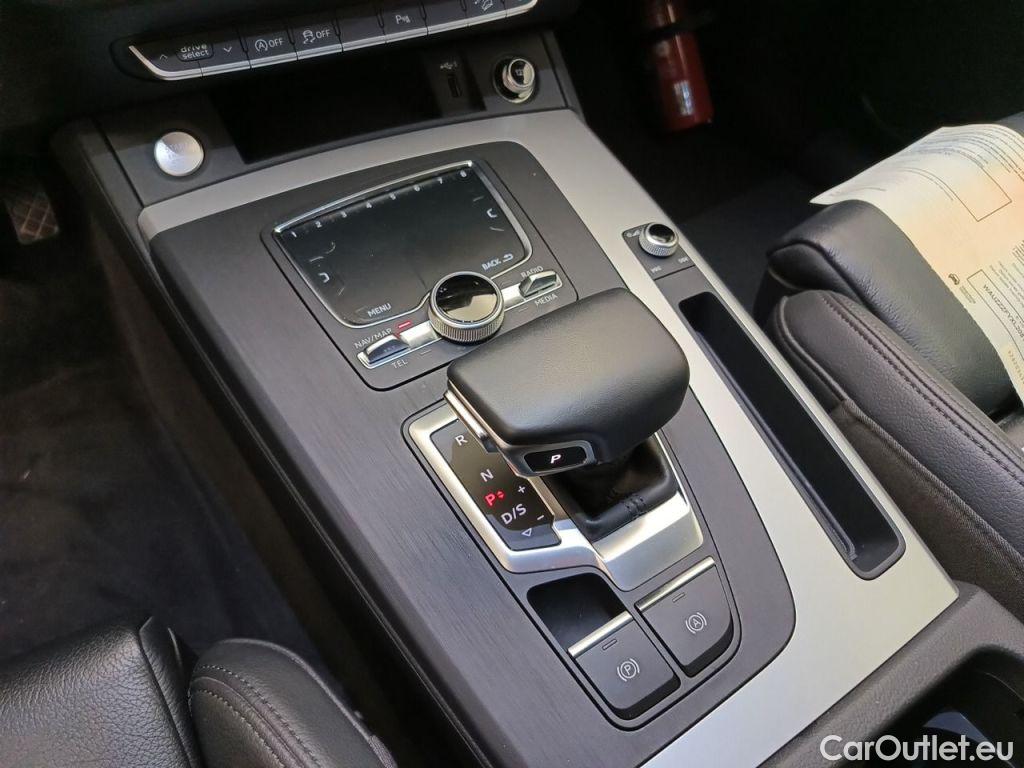 Audi  Q5 Audi  Business Edition 30 TDI 5d #38