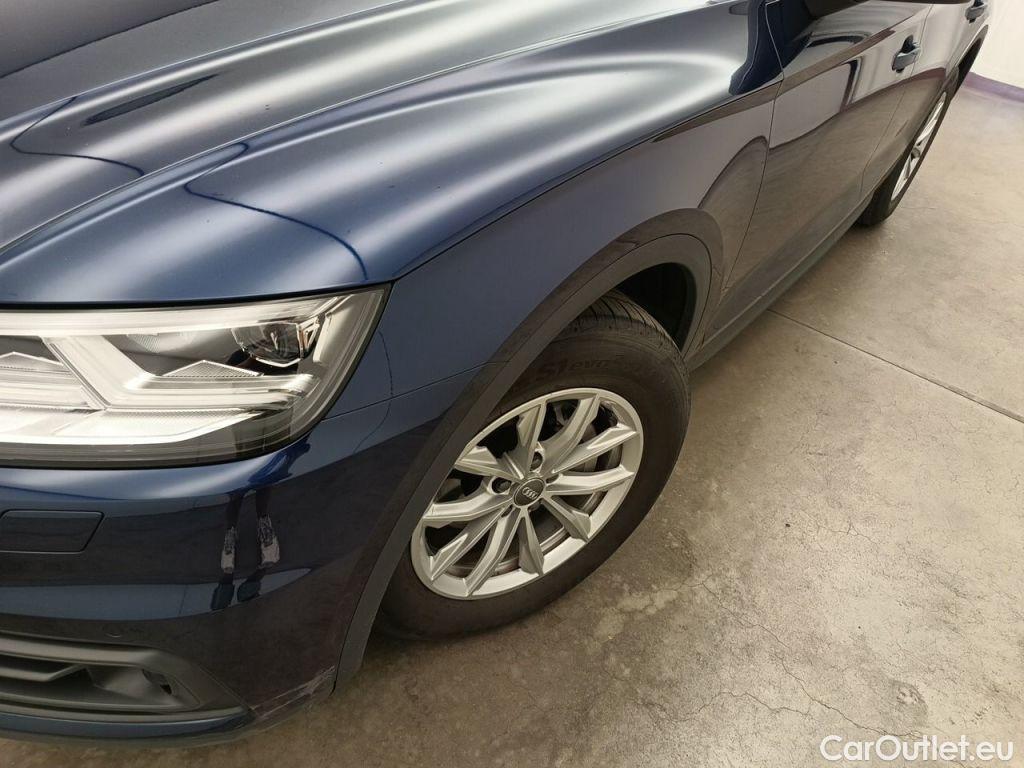 Audi  Q5 Audi  Business Edition 30 TDI 5d #32