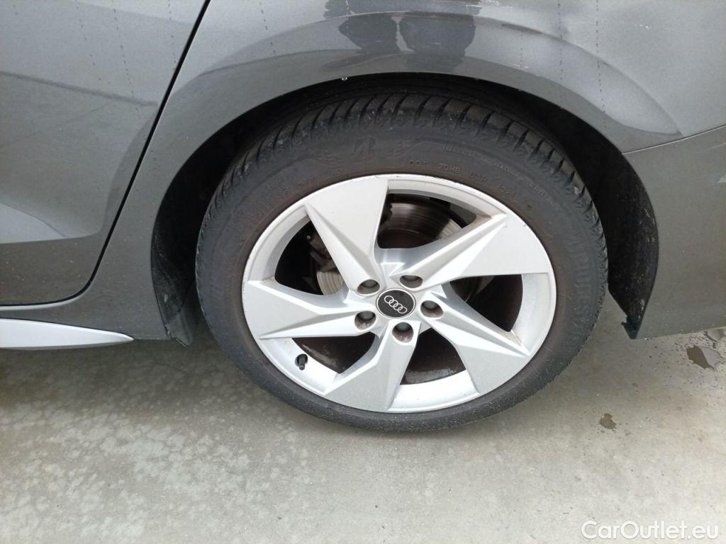 Audi  A3 Audi  Berline 2.0 TDi 30 85kW S line 4d #19