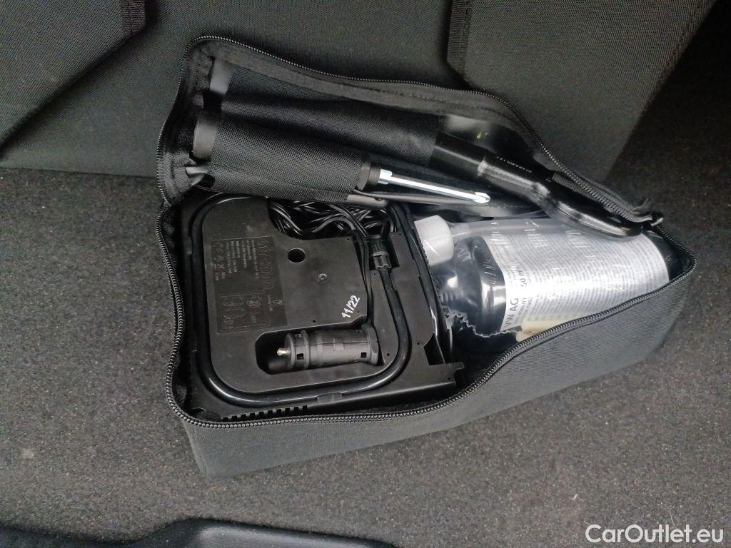 Audi  Q2 Audi  1.0 30 TFSI 81kW Attraction 5d #15