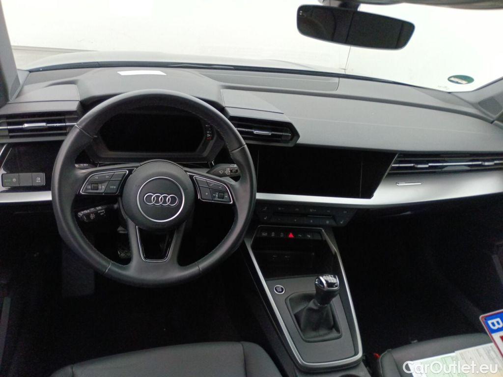 Audi  A3 Audi  Sportback 2.0 35 TDi 110kW Advanced 5d #9