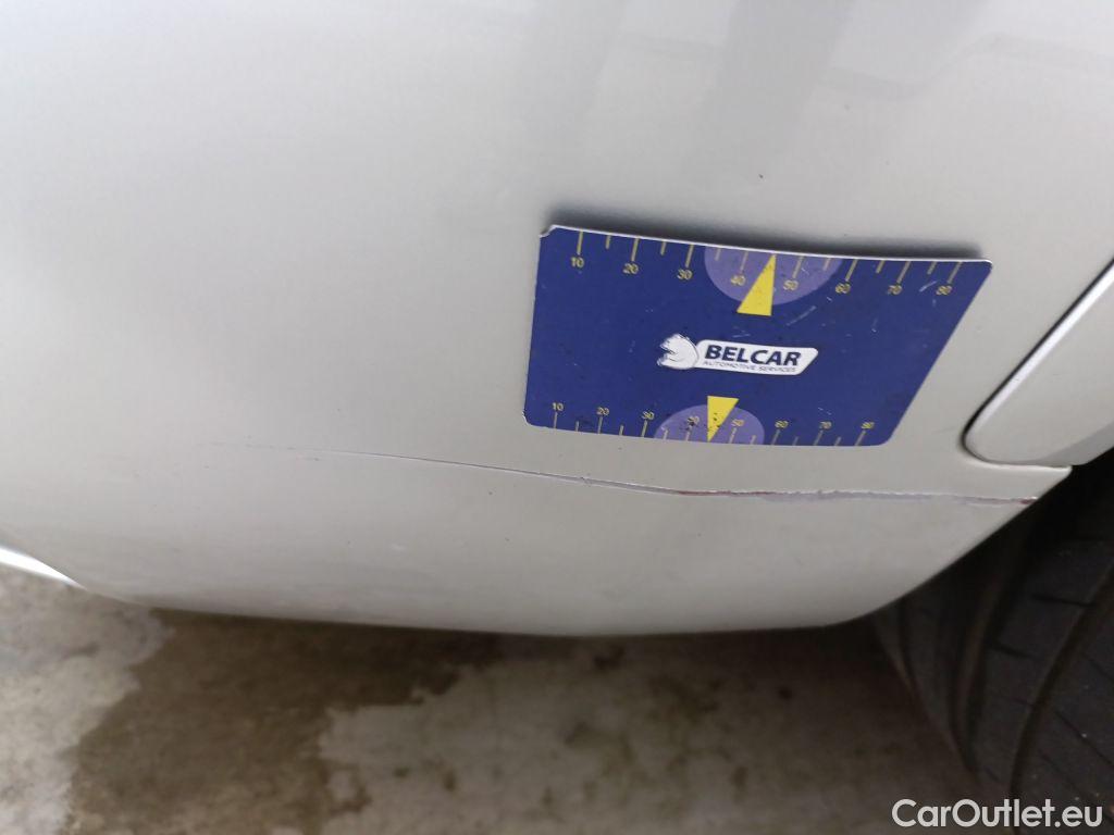 Alfa Romeo   STELVIO Alfa Romeo 2.9 Quadrifoglio 5d #40