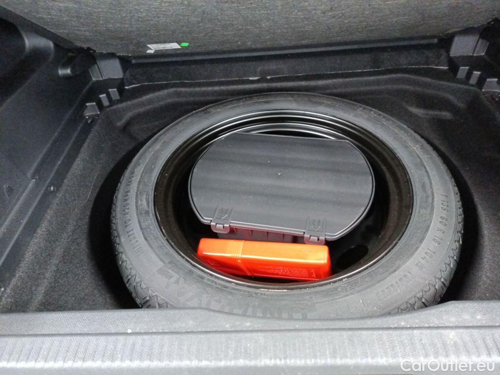 Citroen  C5 Citroën  Aircross 1.5 BlueHDi 130 S&S EAT8 Shine 5d #17