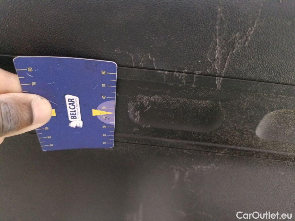 Citroen  C3 Citroën  1.2 PureTech 83 S&S MAN Shine 5d #50