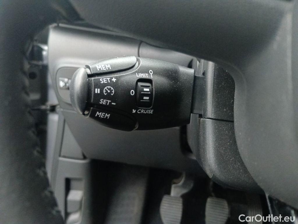 Citroen  C3 Citroën  1.5 BlueHDi 100 S&S MAN6 Shine 5d #31