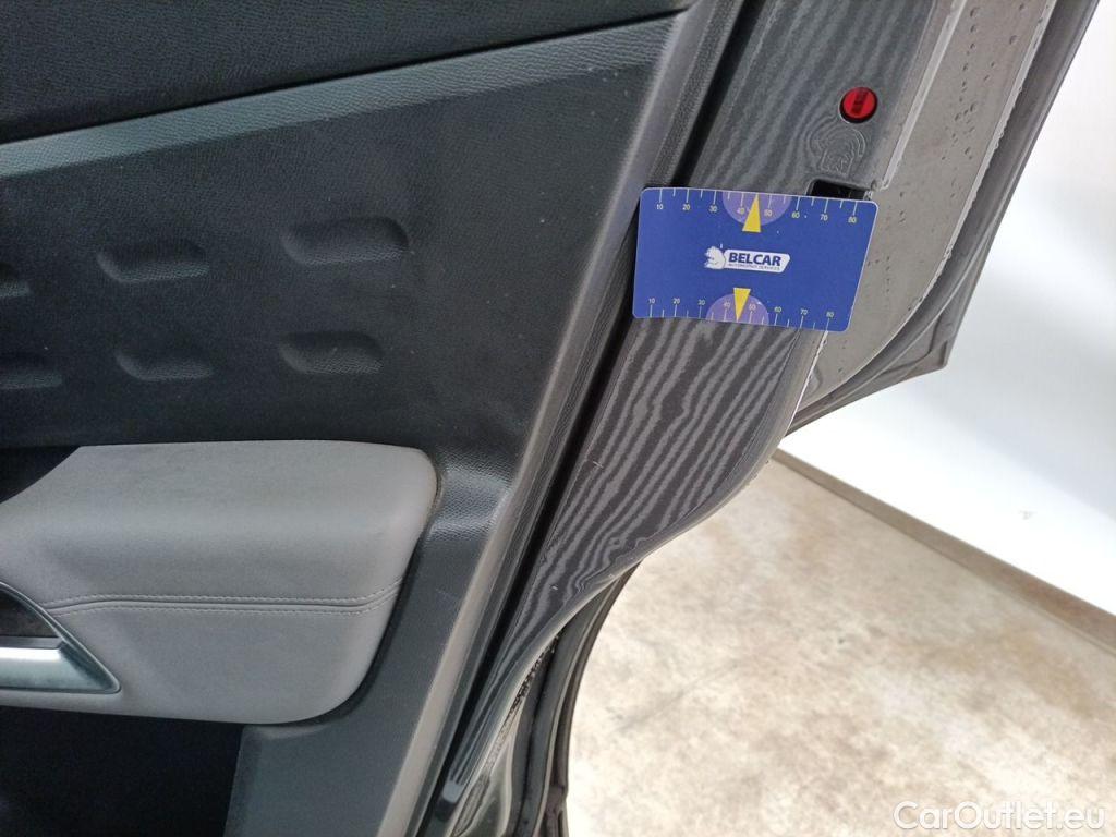 Citroen  C5 Citroën  Aircross 1.5 BlueHDi 130 S&S EAT8 Shine 5d #49