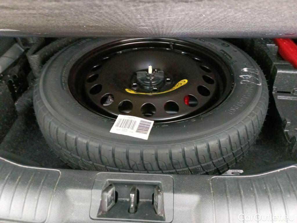 Ford  Kuga Ford  2.5i PHEV Aut. 165kW ST-Line X 5d #15