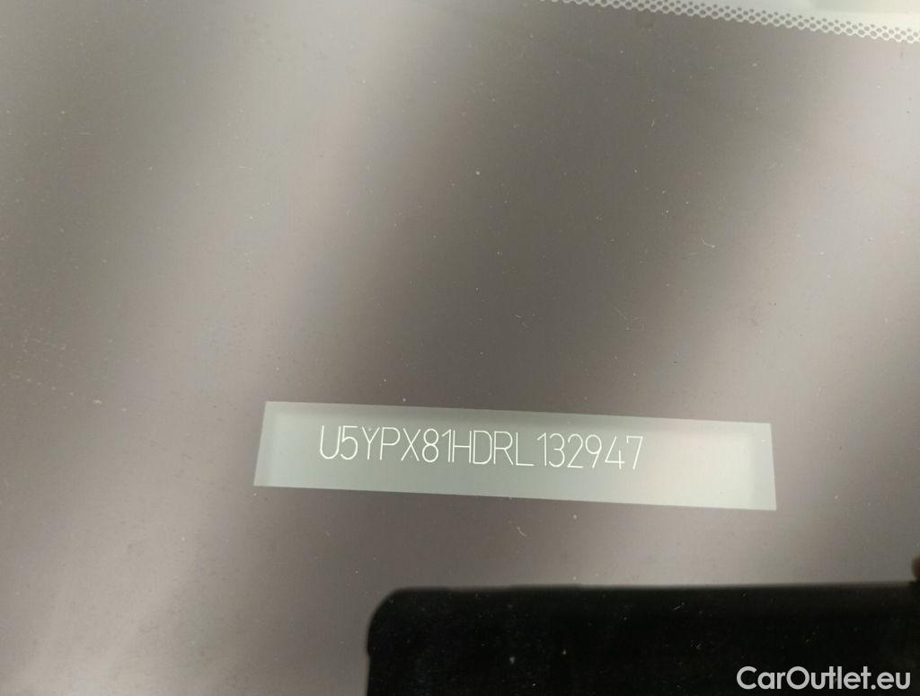 KIA  Sportage KIA  1.6 T-GDi 6A/T AWD GT Line PHEV 5d #19