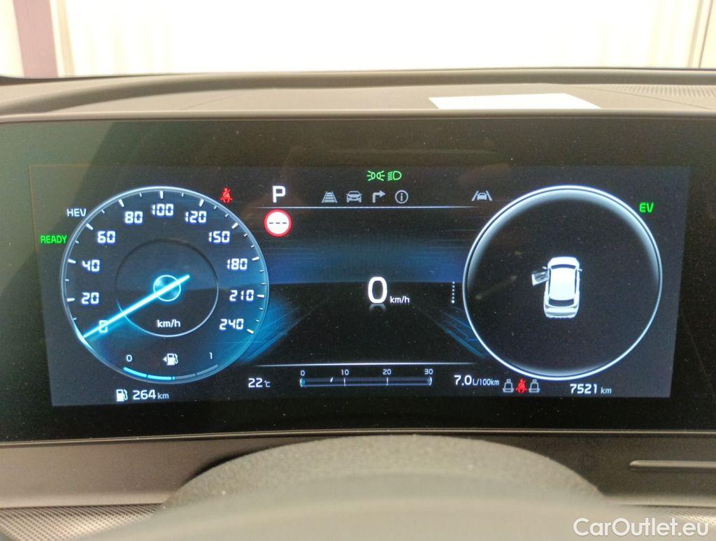 KIA  Sportage KIA  1.6 T-GDi 6A/T AWD GT Line PHEV 5d #6