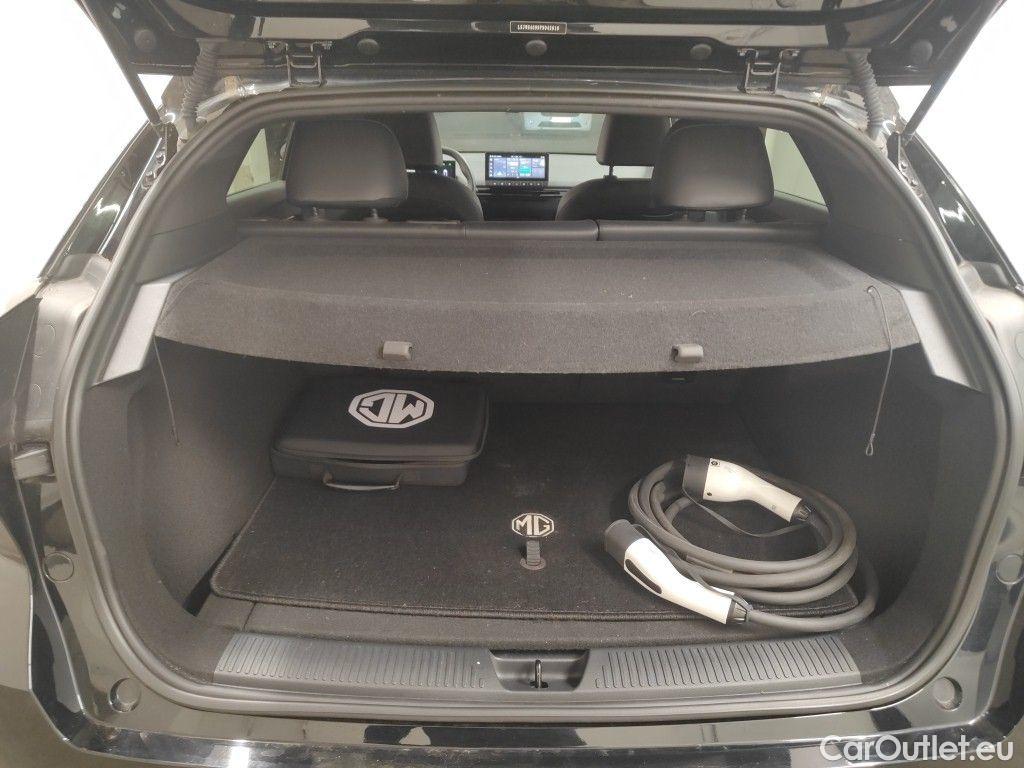 MG  4 MG  6 kWh Luxury 5d #14