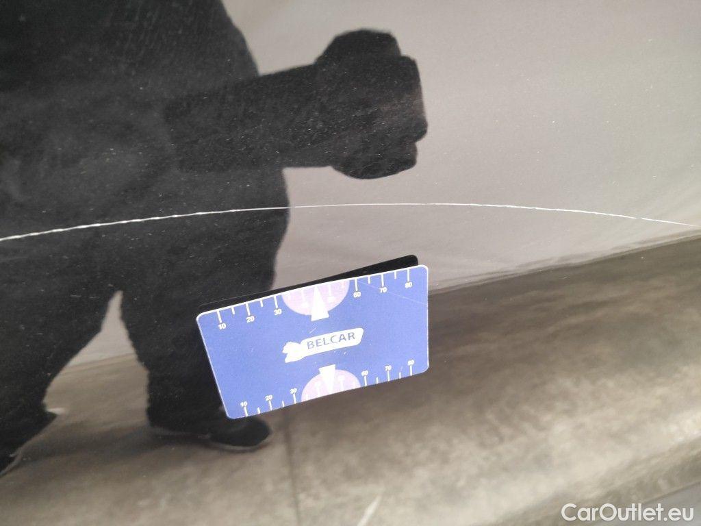 MG  4 MG  6 kWh Luxury 5d #45