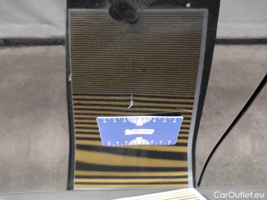 MG  4 MG  6 kWh Luxury 5d #66