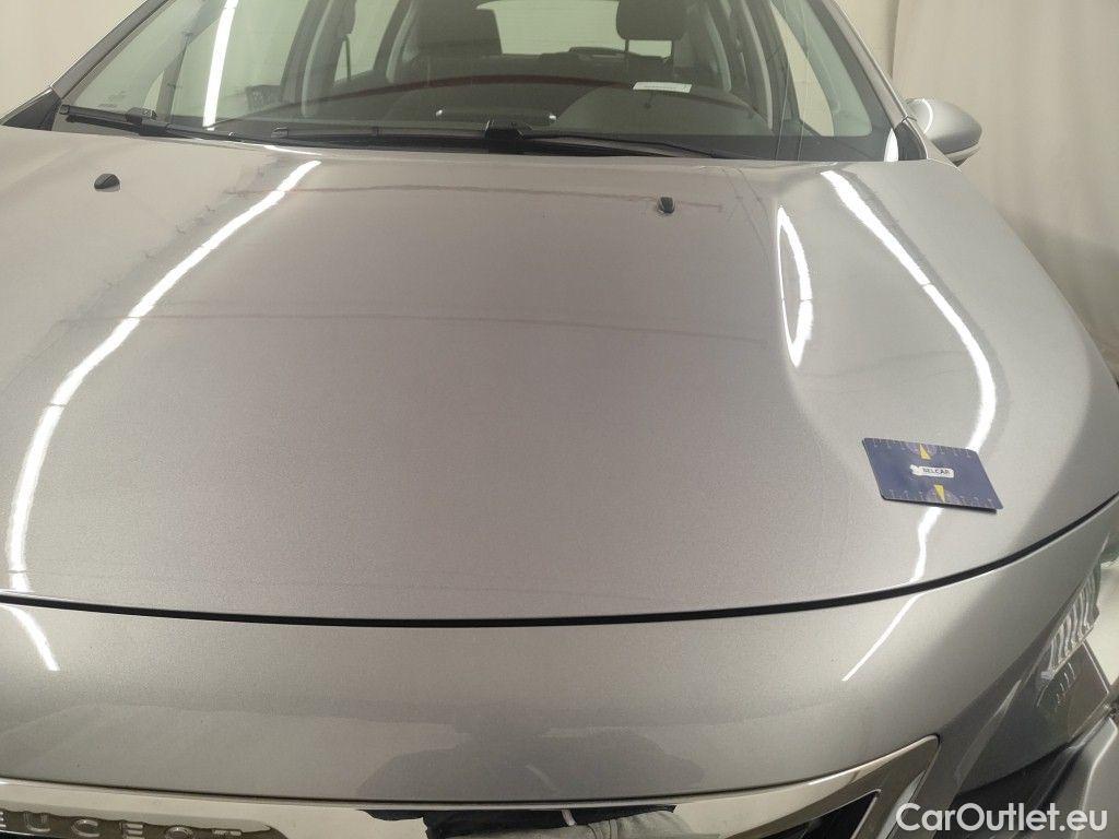 Peugeot  2008 Peugeot  1.2 Puretech 61kW S&S Active 5d #36