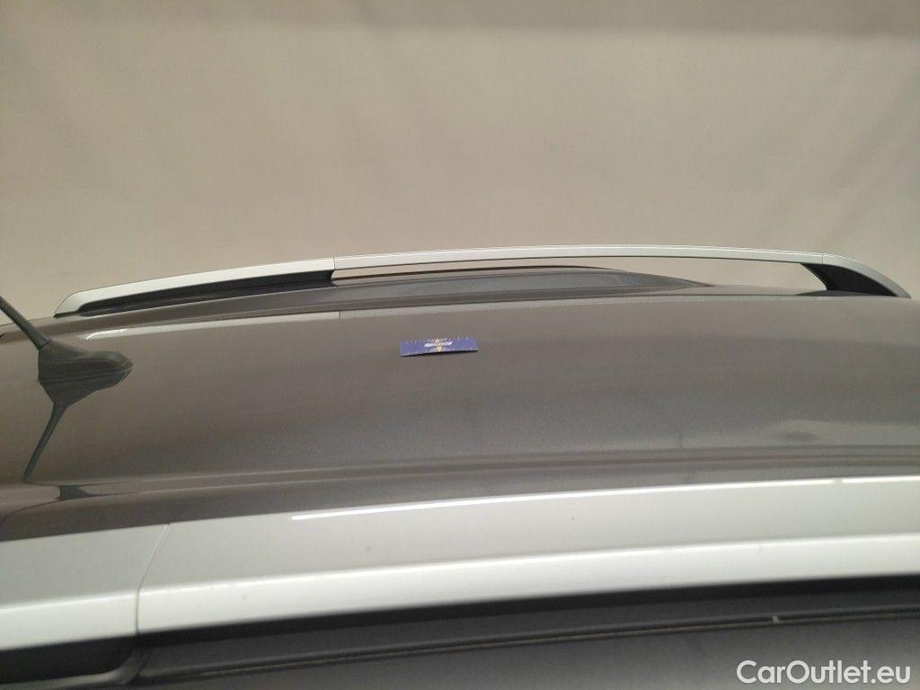 Peugeot  2008 Peugeot  1.2 Puretech 61kW S&S Active 5d #44