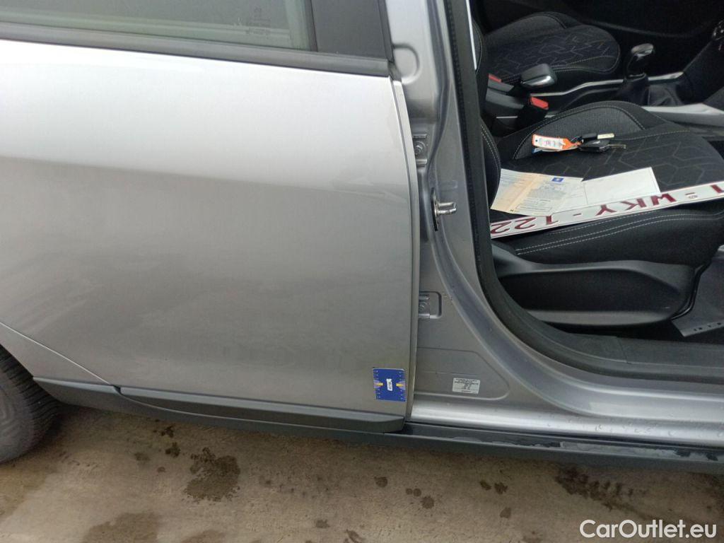 Peugeot  2008 Peugeot  1.2 Puretech 61kW S&S Active 5d #33