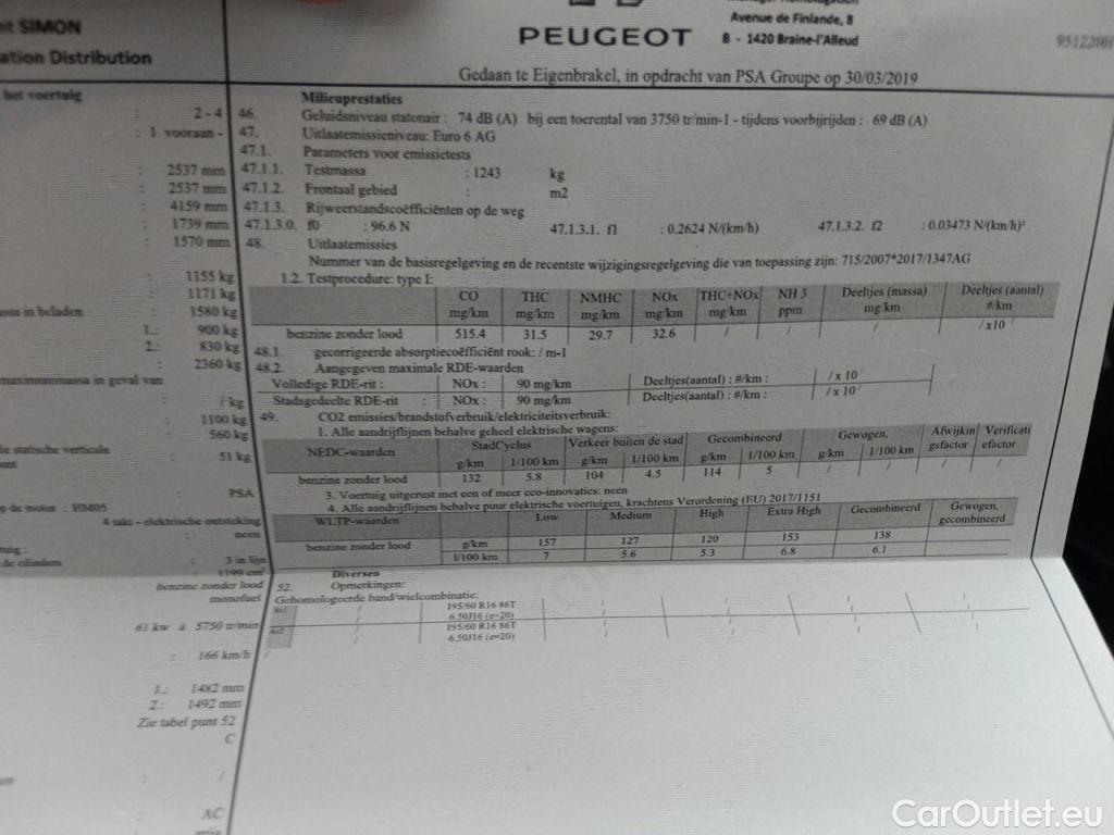 Peugeot  2008 Peugeot  1.2 Puretech 61kW S&S Active 5d #12