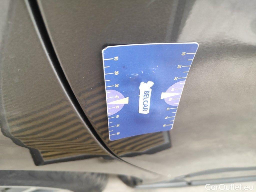 Peugeot  2008 Peugeot  1.2 Puretech 61kW S&S Active 5d #52