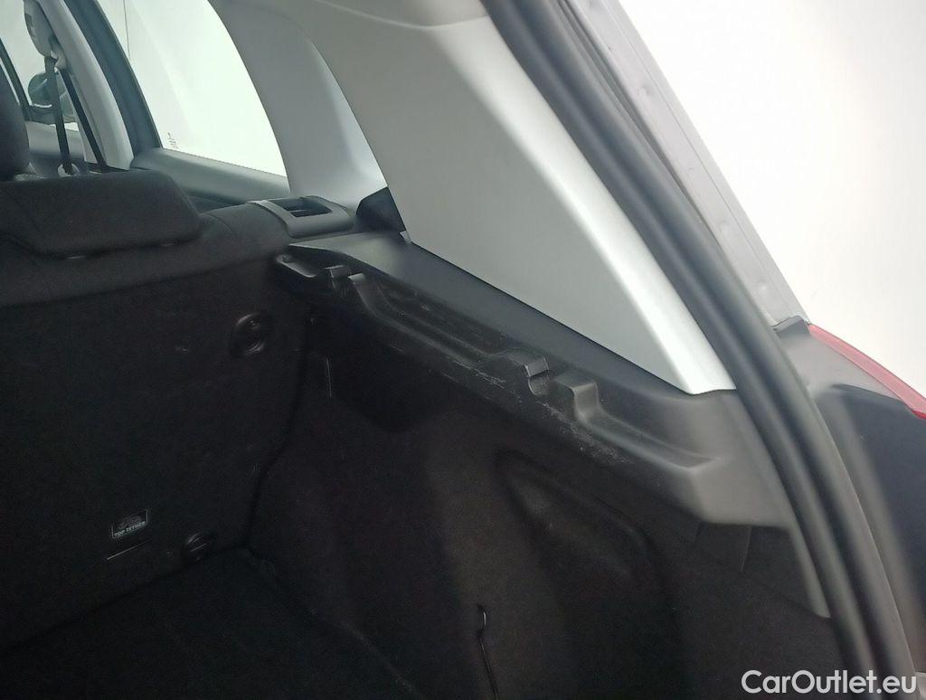 Peugeot  2008 Peugeot  1.2 Puretech 61kW S&S Active 5d #53