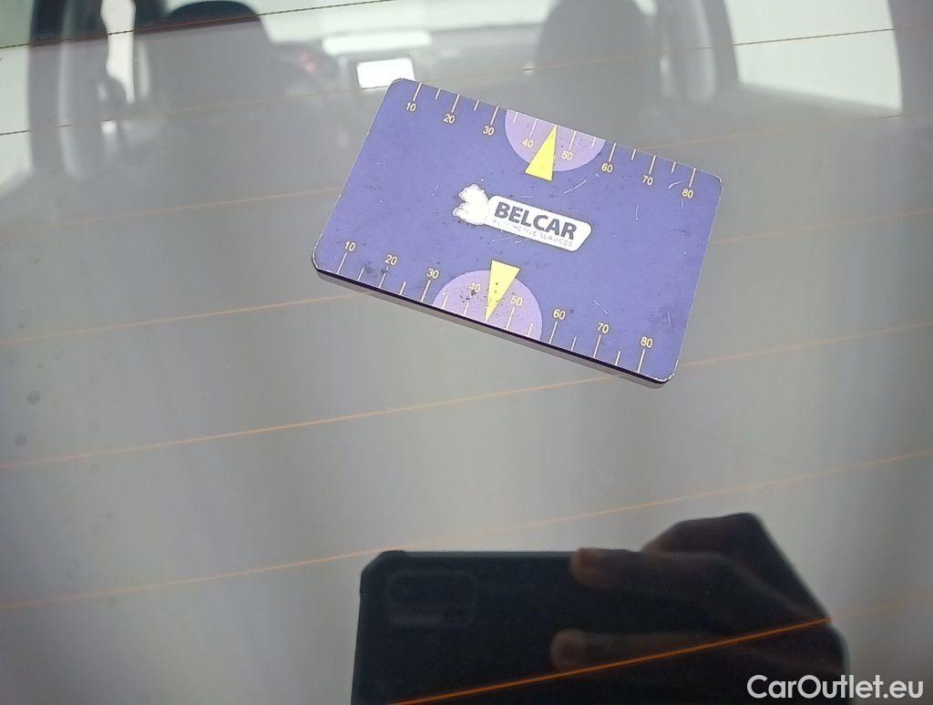 Peugeot  2008 Peugeot  1.2 Puretech 61kW S&S Active 5d #41