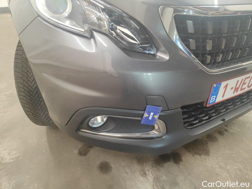 Peugeot  2008 Peugeot  1.2 Puretech 61kW S&S Active 5d #26