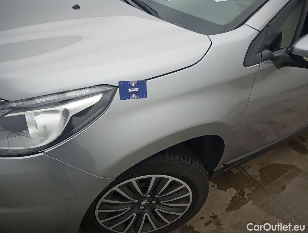 Peugeot  2008 Peugeot  1.2 Puretech 61kW S&S Active 5d #36