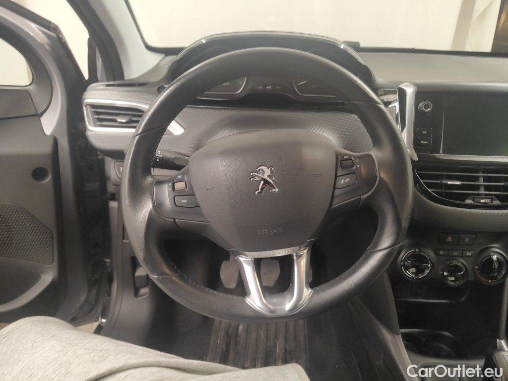 Peugeot  2008 Peugeot  1.2 Puretech 61kW S&S Active 5d #28