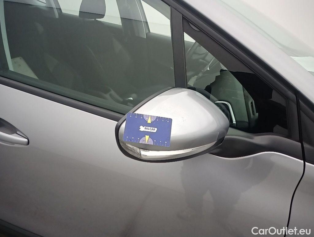 Peugeot  2008 Peugeot  1.2 Puretech 61kW S&S Active 5d #46